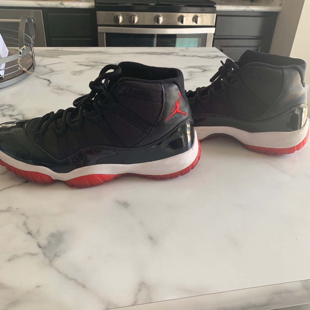 Jordan 11 Bred